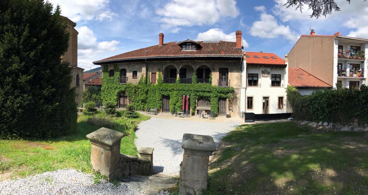 M&Uga Hotela Elorrio Bagian luar foto